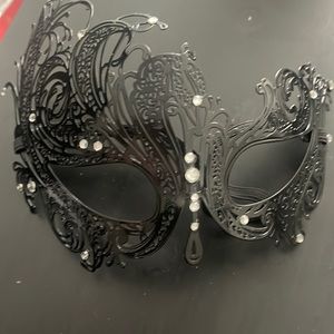 Masquerade mask